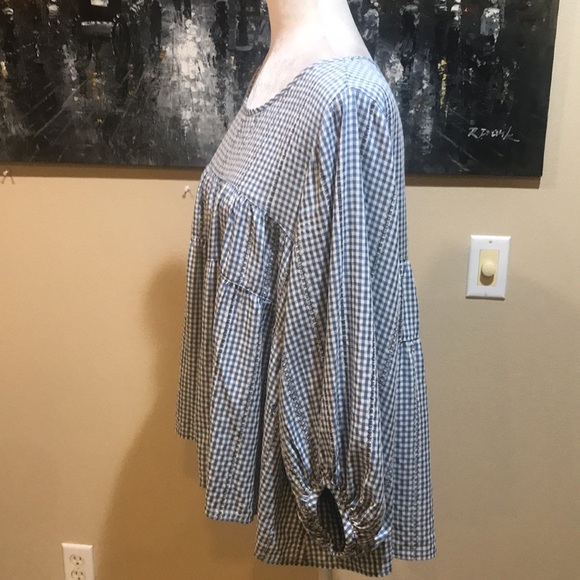 MAX Studio Blue and White Cropped Puffed Sleeved Oversized Peasant Top-M - Picture 2 of 13